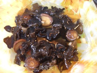 荞麦鲜肉玉米包子的做法步骤：3
