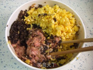 荞麦鲜肉玉米包子的做法步骤：7