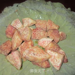 农家蒸肉----荷叶米粉肉的做法步骤：9