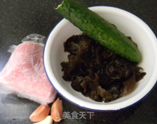 木耳肉片的做法步骤：1