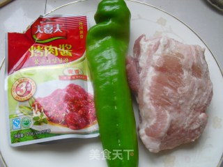 青椒煎肉片的做法步骤：1