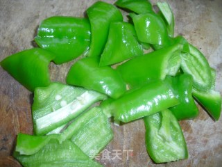 青椒煎肉片的做法步骤：4