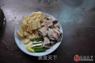 酱烩腩肉腐竹的做法步骤：1