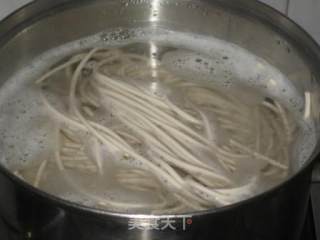 鸡毛菜肉丝炒面条的做法步骤：3