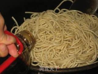 鸡毛菜肉丝炒面条的做法步骤：9