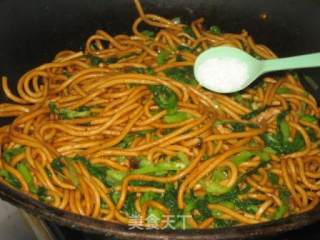 鸡毛菜肉丝炒面条的做法步骤：13