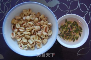 莲桂拘杞羹的做法步骤：2