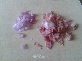 鼻孔鸡蛋包饭的做法步骤：2