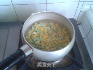 鼻孔鸡蛋包饭的做法步骤：3
