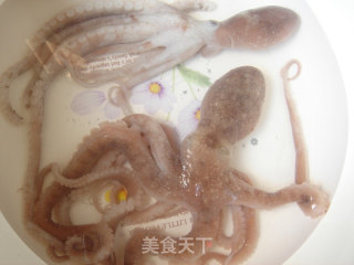 【章鱼须炒韭菜】的做法步骤：1