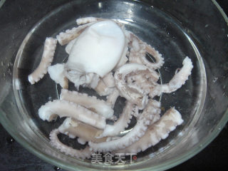 【章鱼须炒韭菜】的做法步骤：3