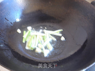 【章鱼须炒韭菜】的做法步骤：7