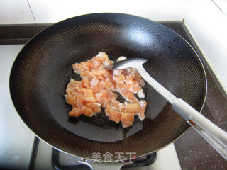 火龙果炒鸡丁的做法步骤：5
