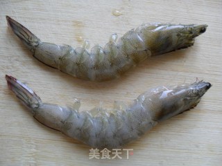 芝士烤虾的做法步骤：1