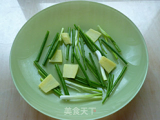 葱油鸡的做法步骤：4