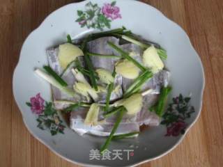 清蒸带鱼的做法步骤：5