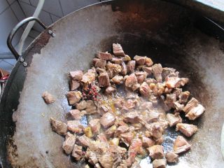 红烧牛肉的做法步骤：4