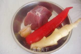 子姜炒肉丝的做法步骤：1