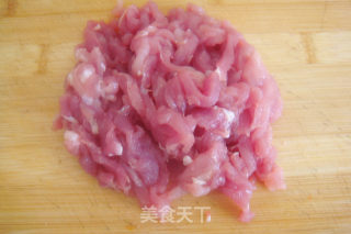 子姜炒肉丝的做法步骤：2