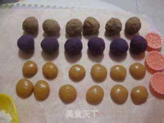 广式栗蓉、紫薯月饼的做法步骤：4