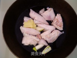 腐乳猪蹄的做法步骤：3