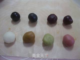 五彩缤纷的冰皮月饼的做法步骤：6