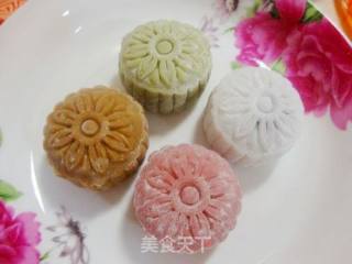 五彩缤纷的冰皮月饼的做法步骤：12