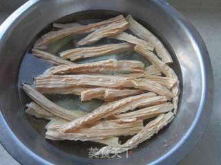 腐竹香菇炖鱼的做法步骤：4