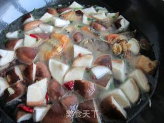 腐竹香菇炖鱼的做法步骤：12