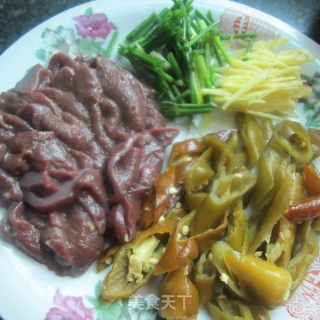 酸辣猪肝的做法步骤：2
