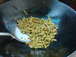 酸豆炒肉的做法步骤：5
