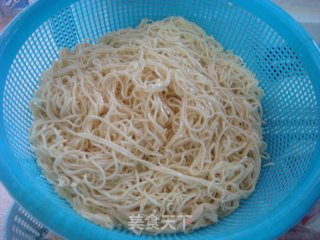 家乡炒面的做法步骤：1