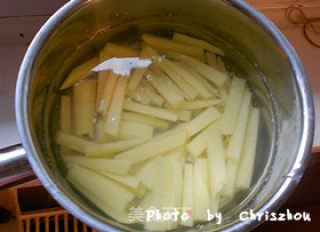 刀豆土豆条---全素热炒的做法步骤：3