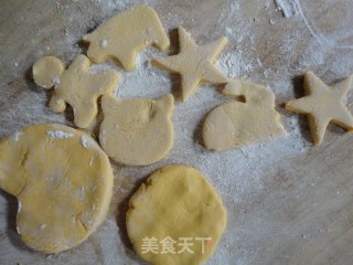 逗宝宝开心的----迷你南瓜饼的做法步骤：4