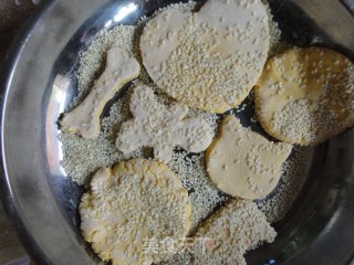 逗宝宝开心的----迷你南瓜饼的做法步骤：5