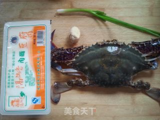 螃蟹豆腐汤的做法步骤：1