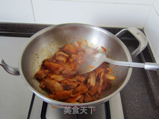 辣白菜炒五花肉的做法步骤：6