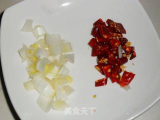 炒萝卜丁的做法步骤：3
