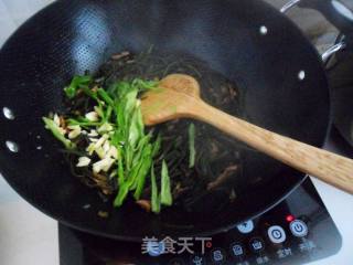 青椒海带丝炒肉的做法步骤：7