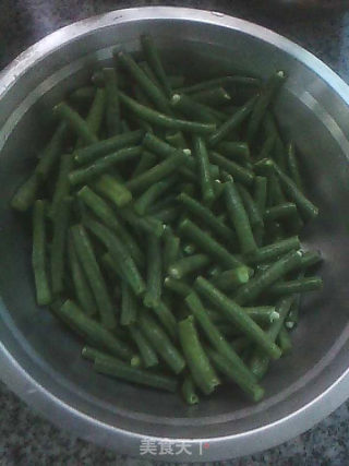 素炒四季豆的做法步骤：1
