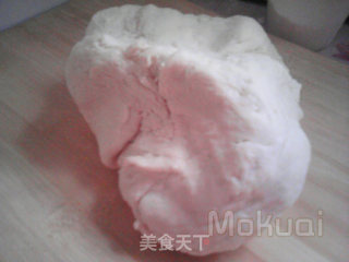 颜色靓丽的紫薯梅菜包的做法步骤：5