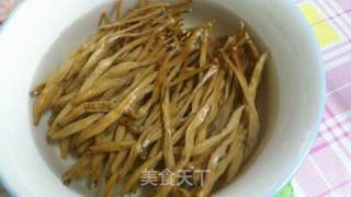黄花菜冬瓜的做法步骤：1