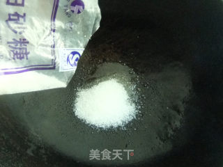 红烧猪肘的做法步骤：2