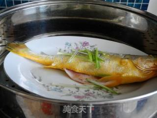 清蒸海上鲜的做法步骤：3