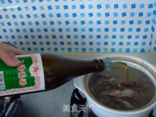 岩耳鹌鹑汤的做法步骤：6