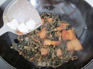 豇豆干烧肉的做法步骤：8