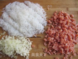 黄面素包子的做法步骤：5