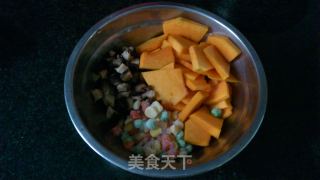 南瓜海鲜粥的做法步骤：3