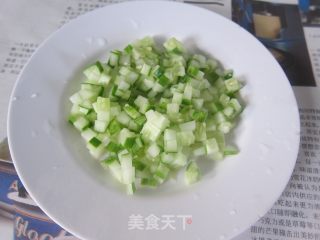 营养早餐の【囧囧沙拉面包】的做法步骤：3