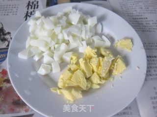 营养早餐の【囧囧沙拉面包】的做法步骤：4
